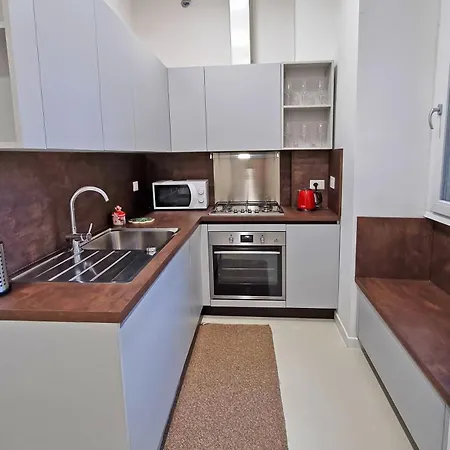 Il Cortile Del 900 アパート ローマ